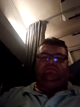 Snapshot of Grase44 chatting on 11/09/25, 12:58 Grase44 online show from 11/09/25, 12:58