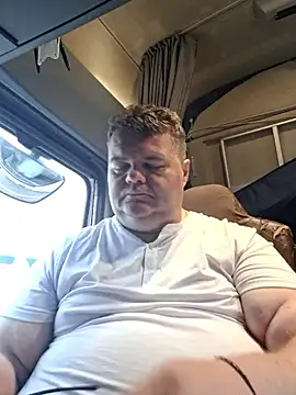 Snapshot of Grase44 chatting on 11/07/25, 12:53 Grase44 online show from 11/07/25, 12:53