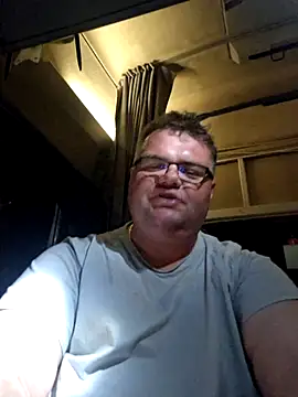 Snapshot of Grase44 chatting on 11/22/25, 07:13 Grase44 online show from 11/22/25, 07:13