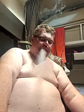 Snapshot of Grase44 chatting on 12/05/25, 01:05 Grase44 online show from 12/05/25, 01:05