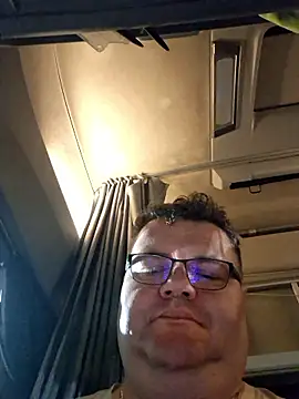 Snapshot of Grase44 chatting on 01/15/26, 07:28 Grase44 online show from 01/15/26, 07:28