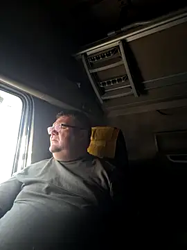 Grase44 online show from 03/06/26, 01:28