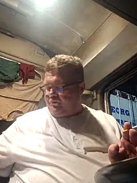 Snapshot of Grase44 chatting on 02/09/26, 06:06 Grase44 online show from 02/09/26, 06:06