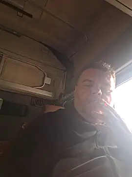 Snapshot of Grase44 chatting on 12/16/25, 01:37 Grase44 online show from 12/16/25, 01:37