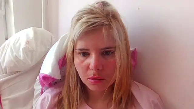 HornyElena online show from 04/24/26, 10:28