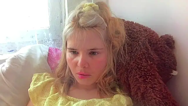 HornyElena online show from 04/20/26, 10:18