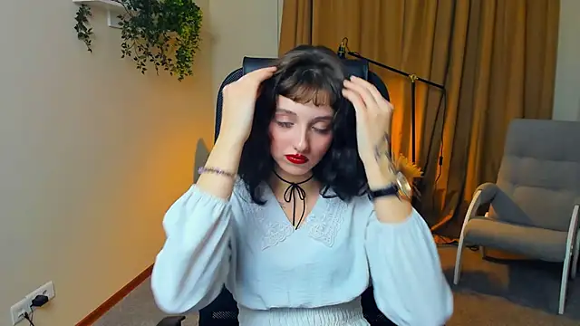 Snapshot of JannLedain chatting on 11/06/25, 12:31 JannLedain online show from 11/06/25, 12:31