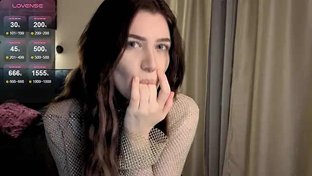 Snapshot of eshleeygreen chatting on 01/19/26, 03:38 eshleeygreen online show from 01/19/26, 03:38