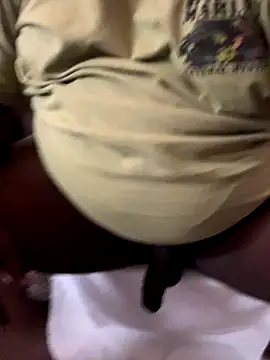 Pull N Tug1 online show from 12/01/25, 07:04