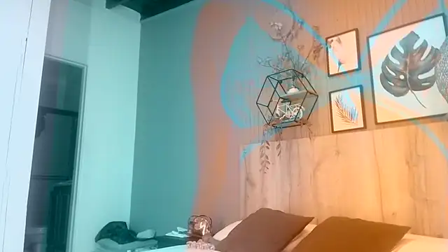 Snapshot of samanta_dream9 chatting on 11/07/25, 07:40 samanta dream9 online show from 11/07/25, 07:40