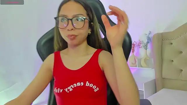 LuluuBerry online show from 11/28/25, 02:17