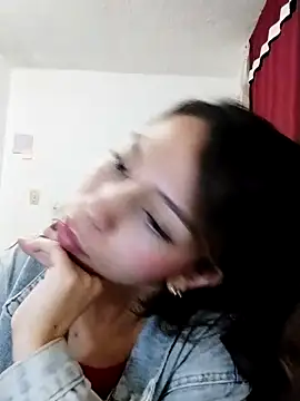 LuluuBerry online show from 11/15/25, 09:41