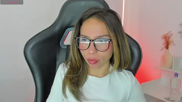 LuluuBerry online show from 11/29/25, 11:43