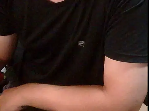 Snapshot of kk05483 chatting on 11/15/25, 03:38 kk05483 online show from 11/15/25, 03:38