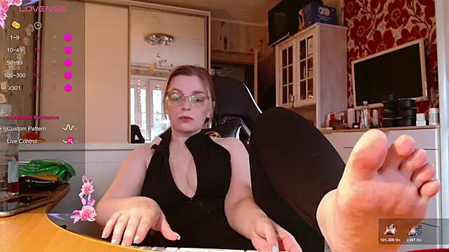 dominyantrix online show from 11/09/25, 11:36