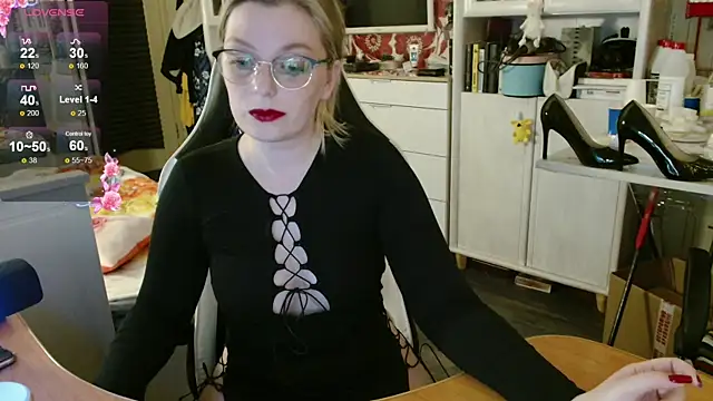 dominyantrix online show from 12/01/25, 09:15