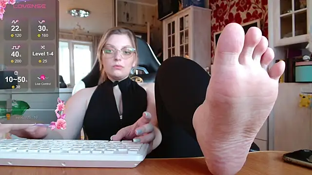 dominyantrix online show from 11/15/25, 10:52