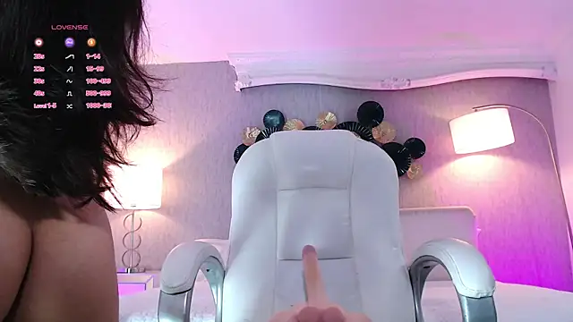 Snapshot of miss_aliia chatting on 07/16/26, 11:40 miss aliia online show from 07/16/26, 11:40