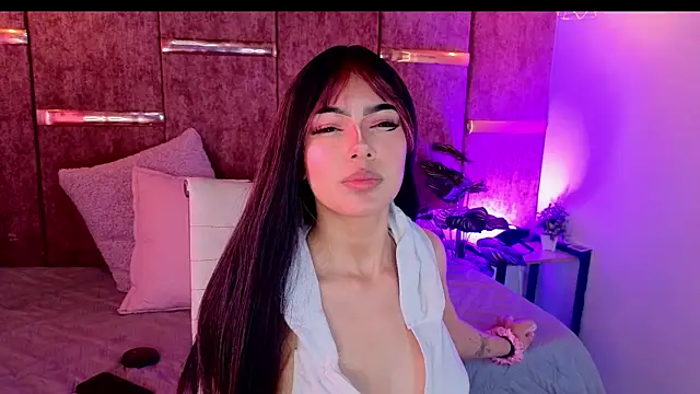  ViolletteNoir  online show from 11/16/25, 08:02