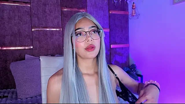  ViolletteNoir  online show from 11/20/25, 08:09