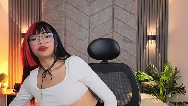  ViolletteNoir  online show from 11/22/25, 08:08