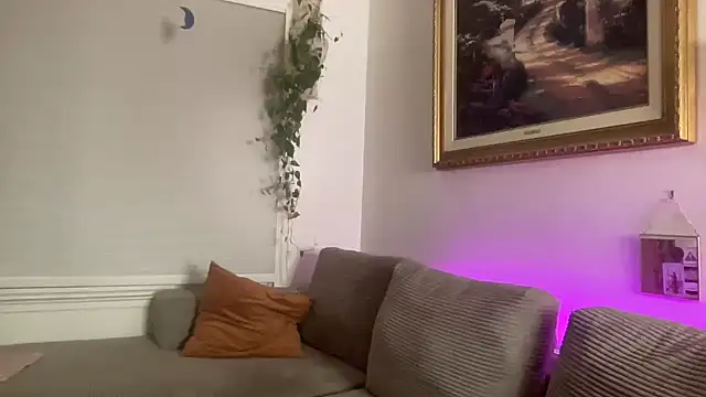 angelgirl98 online show from 12/05/25, 01:49