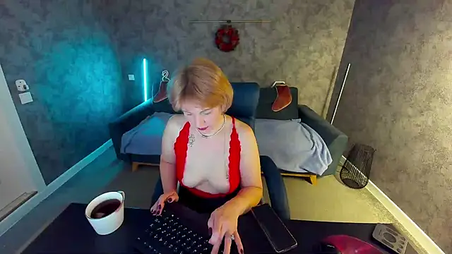 AmaraNights online show from 01/15/26, 08:56