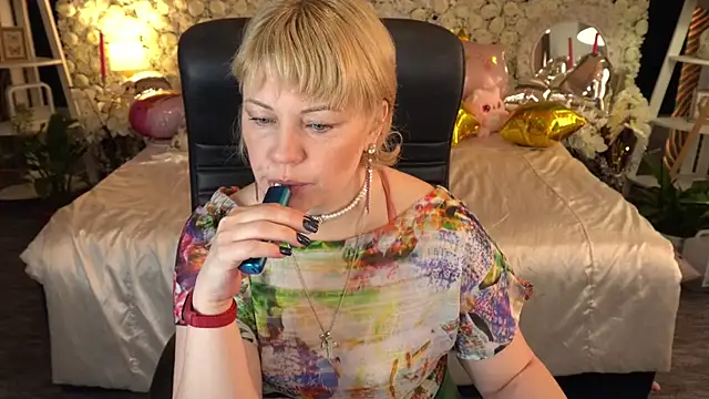 AmaraNights online show from 04/21/26, 03:02