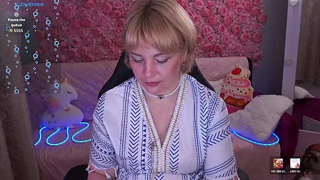 AmaraNights online show from 05/13/26, 06:59