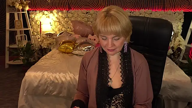 AmaraNights online show from 04/19/26, 07:05