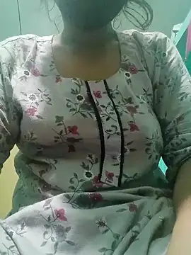 angelboudi0592 online show from 04/23/26, 11:05