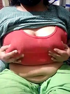 angelboudi0592 online show from 11/08/25, 12:42