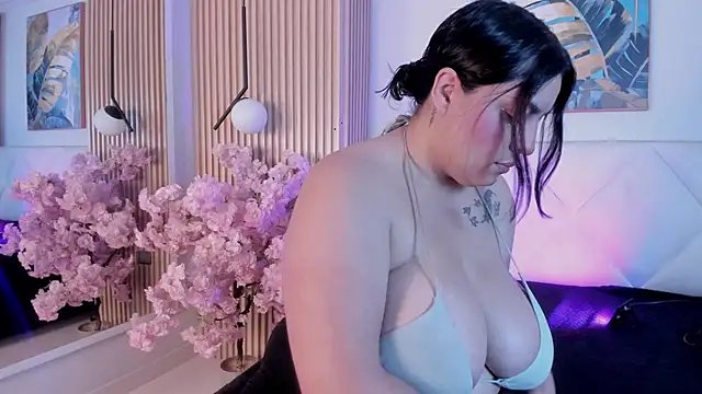 karo linee1 online show from 02/20/26, 12:07