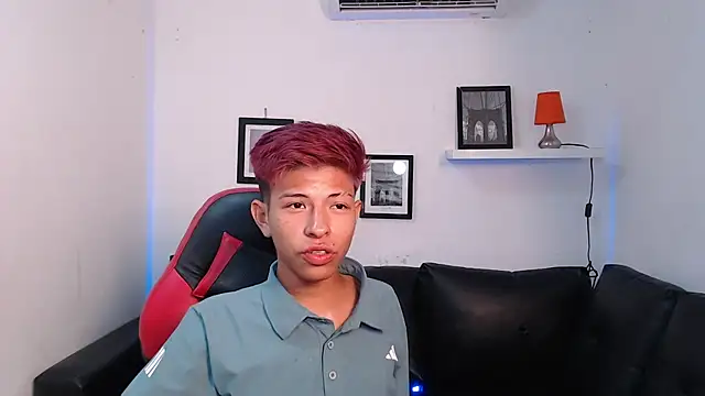 Snapshot of Tessachains_2_ chatting on 11/05/25, 08:45 Tessachains 2 online show from 11/05/25, 08:45