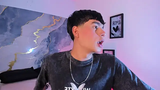 Isaac Kurtt online show from 11/24/25, 07:47