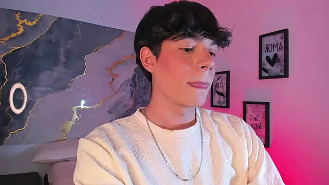 Isaac Kurtt online show from 11/22/25, 08:18