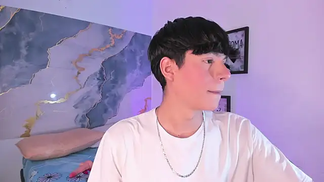 Isaac Kurtt online show from 11/13/25, 08:02