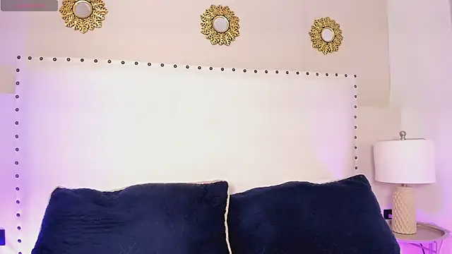 honey vixen  online show from 12/02/25, 08:54