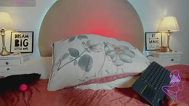 honey vixen  online show from 02/19/26, 08:50