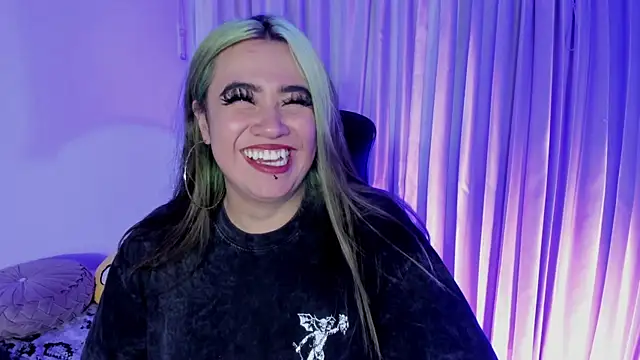 Lilith Zenith  online show from 12/19/25, 04:38