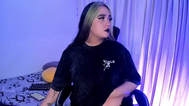 Lilith Zenith  online show from 12/21/25, 04:25