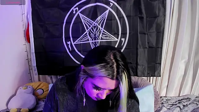 Lilith Zenith  online show from 02/13/26, 03:39