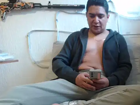 yayo 33 online show from 12/15/25, 08:14