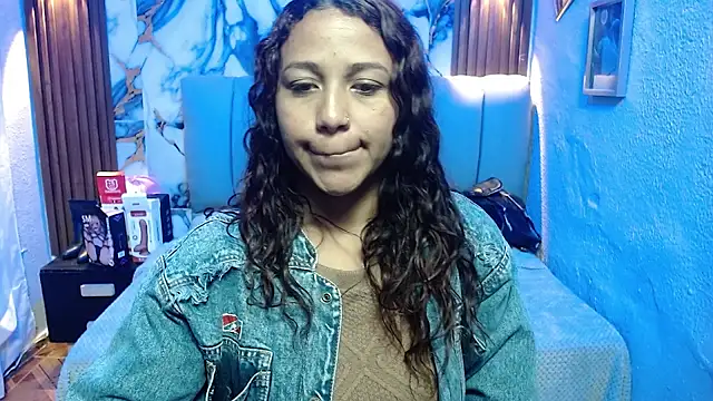 monika 256 online show from 04/11/26, 01:15