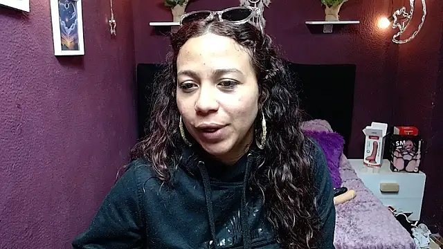 monika 256 online show from 02/18/26, 01:18