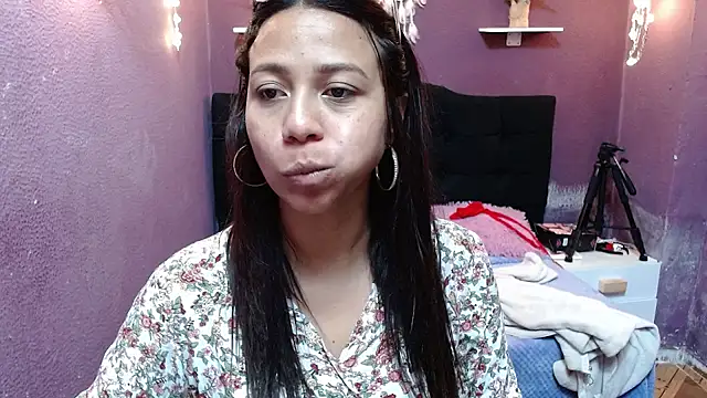 monika 256 online show from 12/22/25, 01:22