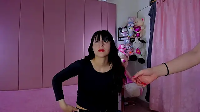 yinyang luar online show from 11/08/25, 06:33