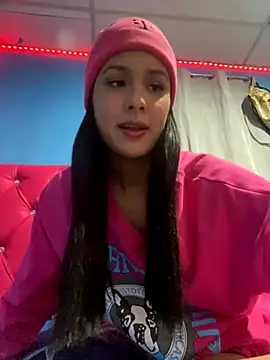Chiquinquira3 online show from 11/23/25, 04:44