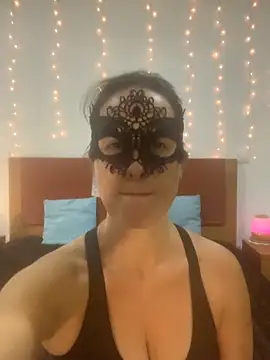 massagistahotbrunette online show from 11/21/25, 07:13