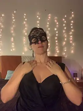 massagistahotbrunette online show from 11/29/25, 10:32